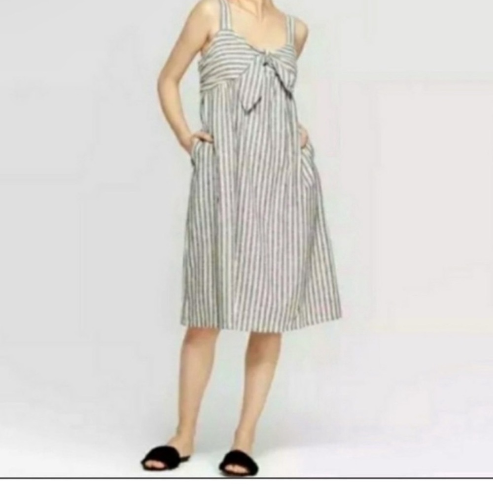 Creamy white linen dress with pockets! Who What Wear